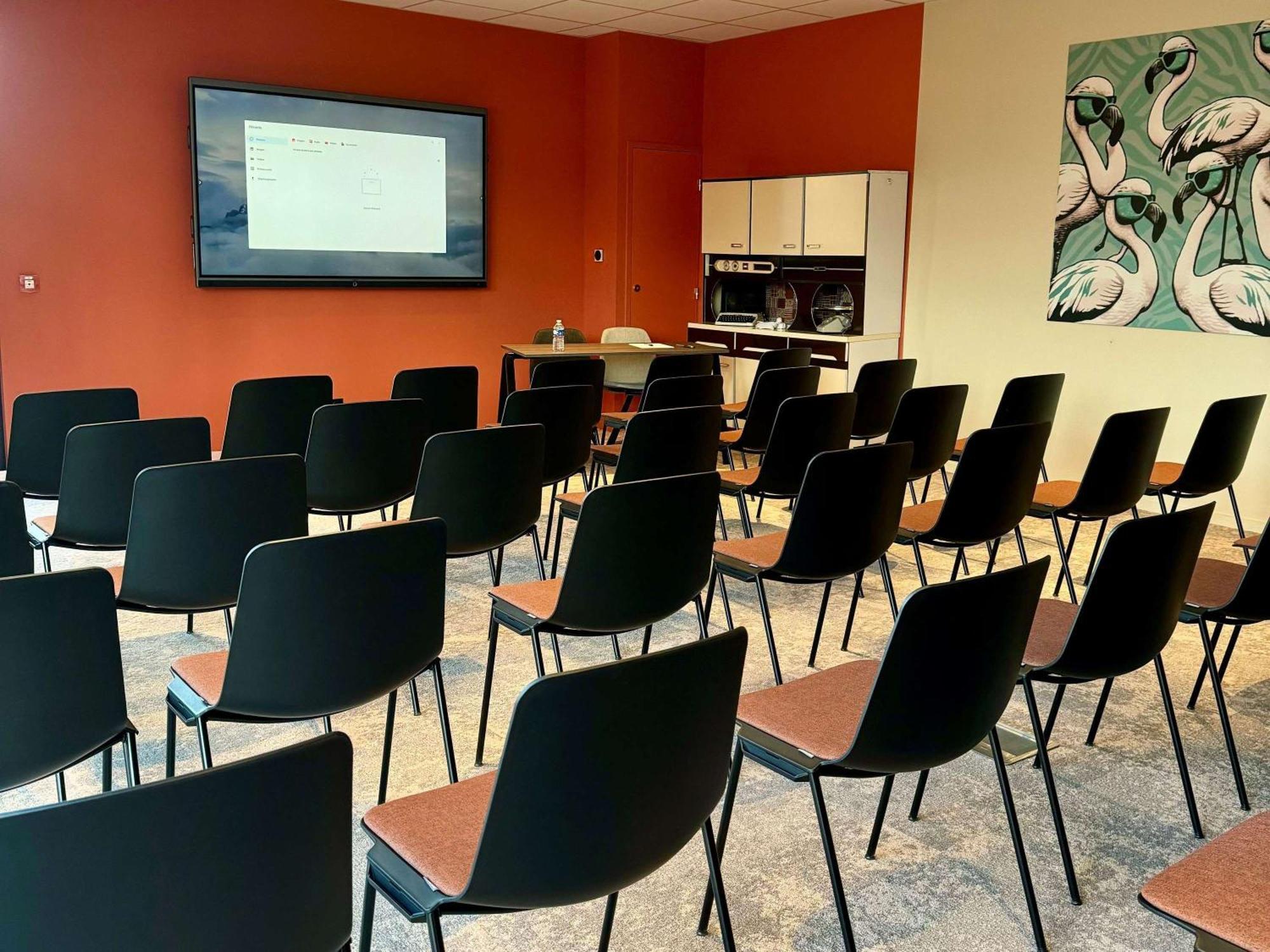 Aparthotel Adagio Access Porte De Camargue Saint-Martin-de-Crau Luaran gambar