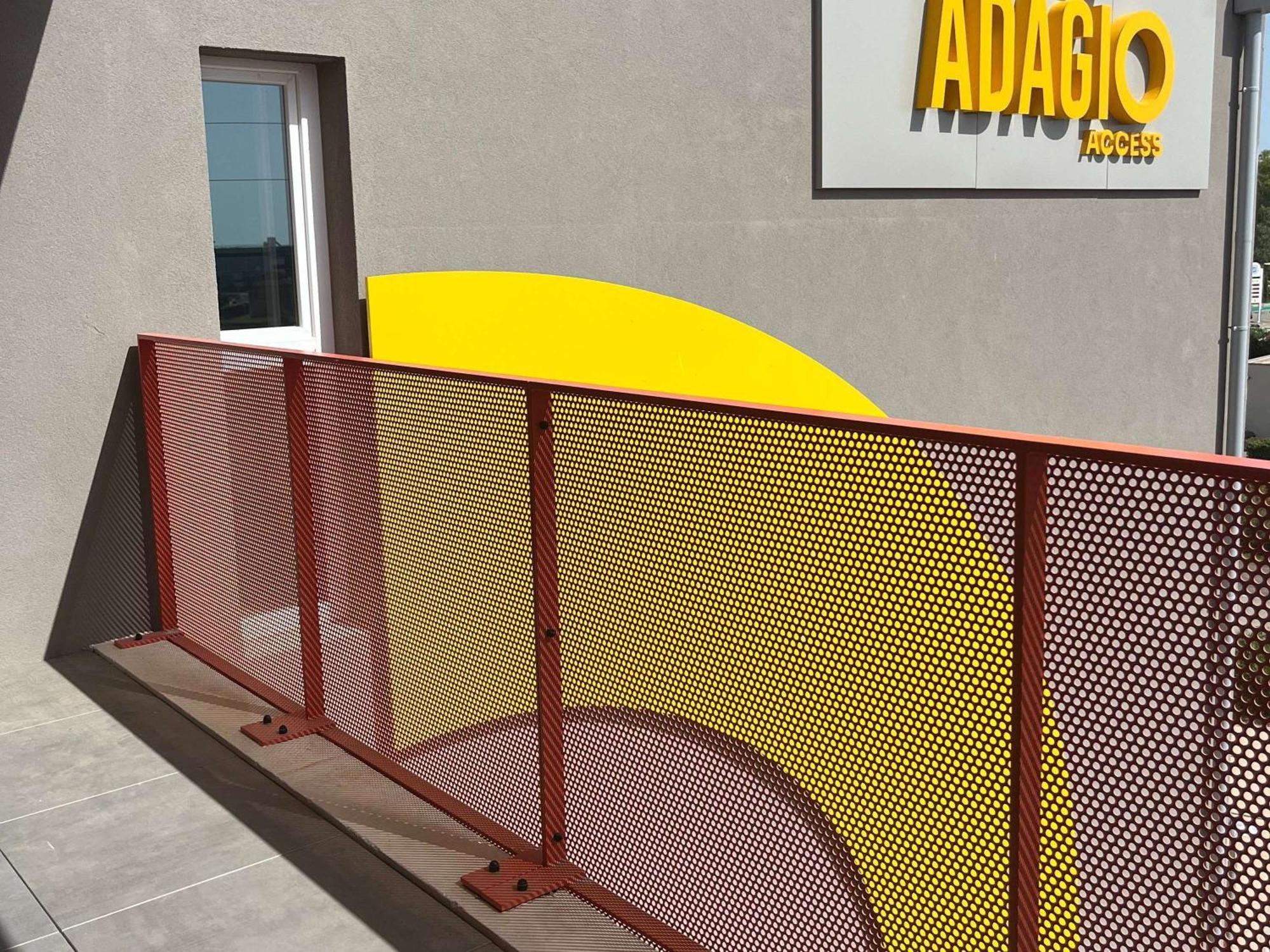 Aparthotel Adagio Access Porte De Camargue Saint-Martin-de-Crau Luaran gambar