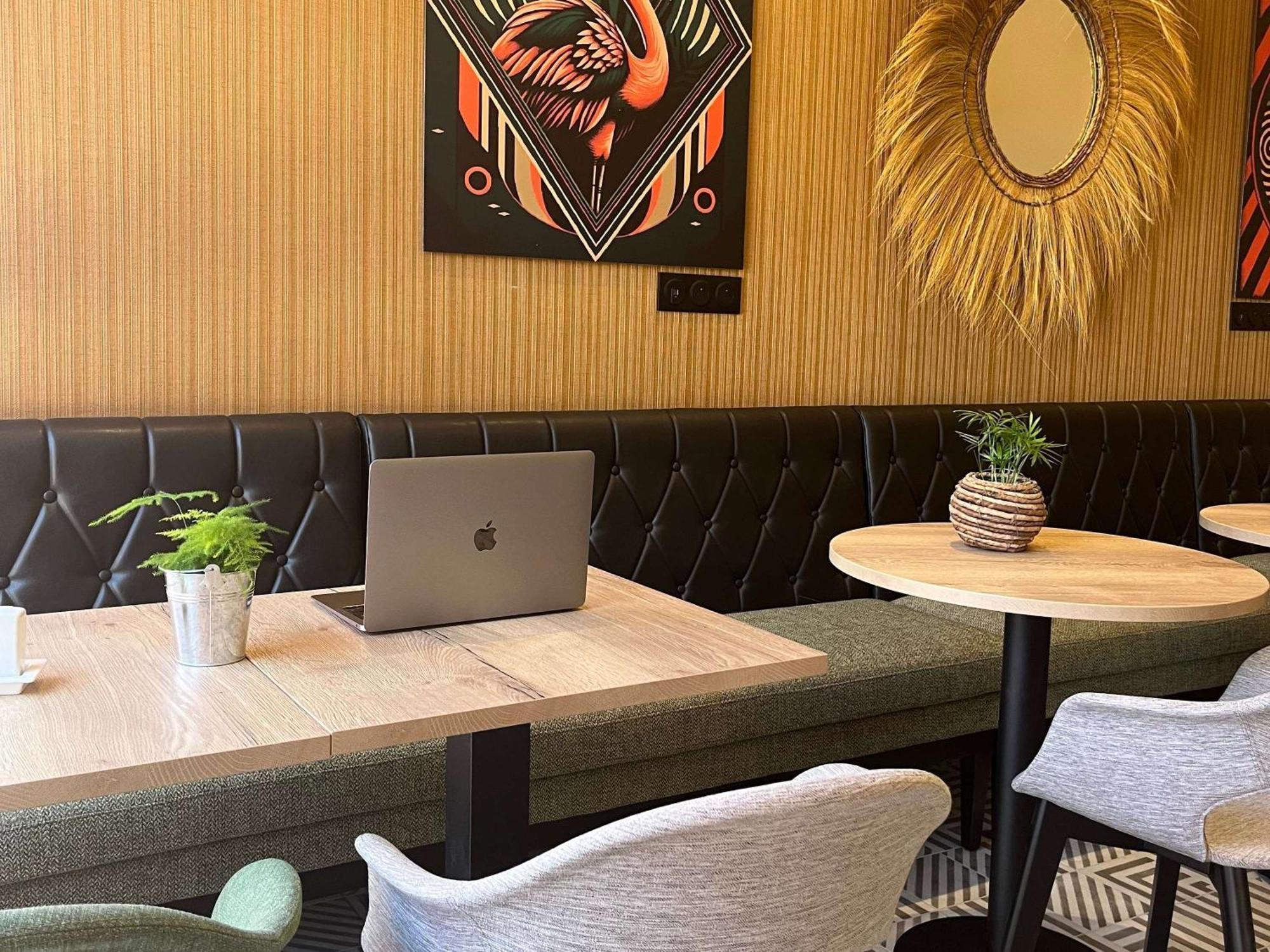 Aparthotel Adagio Access Porte De Camargue Saint-Martin-de-Crau Luaran gambar